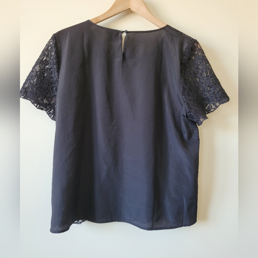 J. Crew Black lace short sleeve blouse sz 12 - Picture 2 of 6